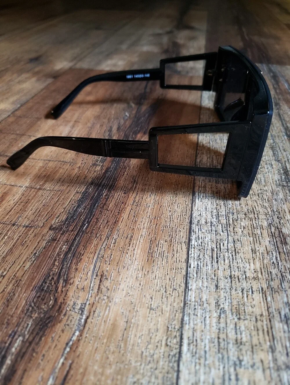 Designer Inspired Black Shield Sunglasses with Gold Logo (No Case)
